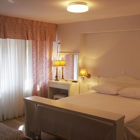 Nafsika-Cristina Guesthouse Ioannina Exterior photo